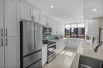 17 Bluebill Ave #101, Naples, FL 34108 - Photo 4