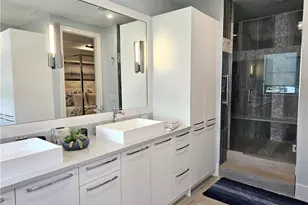 10620 Gulf Shore Dr, Naples, FL 34108 - Photo 8