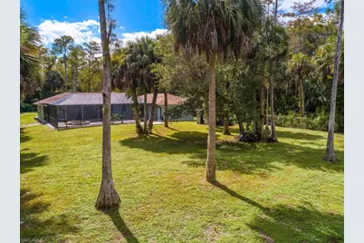 5311 Hickory Wood Dr, Naples, FL 34119 - Photo 40