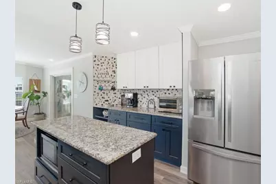17550 Canal Cove Ct, Fort Myers Beach, FL 33931 - Photo 4