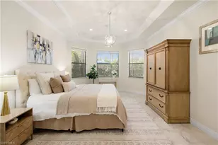 10137 Florence Cir, Naples, FL 34119 - Photo 16