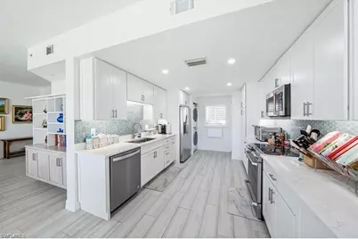 750 Waterford Dr #102, Naples, FL 34113 - Photo 4