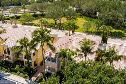28700 Alessandria Cir, Bonita Springs, FL 34135 - Photo 4