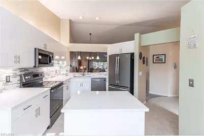 940 Woodshire Ln #M10, Naples, FL 34105 - Photo 6