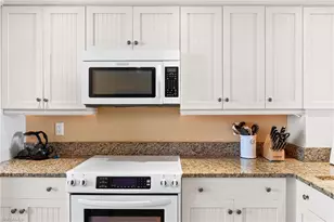 260 Seaview Ct, Marco Island, FL 34145 - Photo 14