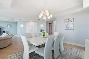 285 Grande Way, Naples, FL 34110 - Photo 10