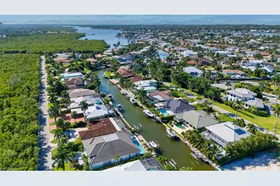 1923 Snook Dr, Naples, FL 34102 - Photo 28