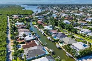 1923 Snook Dr, Naples, FL 34102 - Photo 28