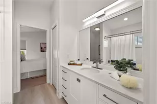 1590 Weybridge Cir, Naples, FL 34110 - Photo 24