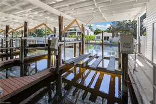 310 14th Ave S, Naples, FL 34102 - Photo 12