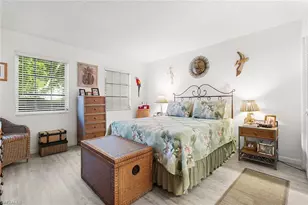 117 Bobolink Way, Naples, FL 34105 - Photo 12