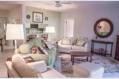 5817 Glencove Dr #404, Naples, FL 34108 - Photo 2