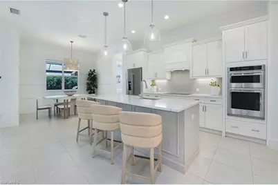 14391 Laguna Springs Ln, Naples, FL 34114 - Photo 8