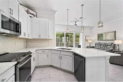 238 Indies Dr E #201, Naples, FL 34114 - Photo 4