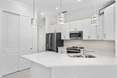 238 Indies Dr E #201, Naples, FL 34114 - Photo 6
