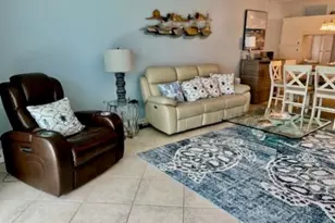 60 Pelican St W, Naples, FL 34113 - Photo 12