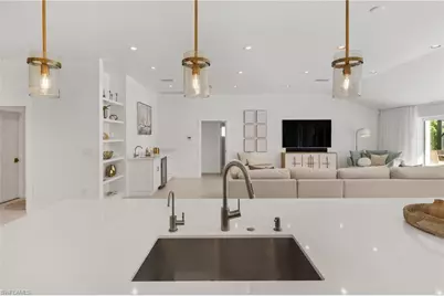 516 Neapolitan Ln, Naples, FL 34103 - Photo 16