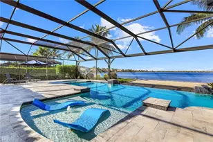 9075 Breakwater Dr, Naples, FL 34120 - Photo 2