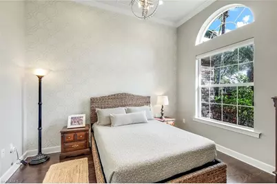 9075 Breakwater Dr, Naples, FL 34120 - Photo 18