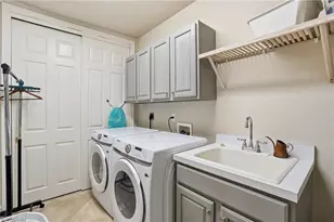 4964 Westchester Ct, Naples, FL 34105 - Photo 22