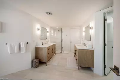 4021 Gulf Shore Blvd N #702, Naples, FL 34103 - Photo 30
