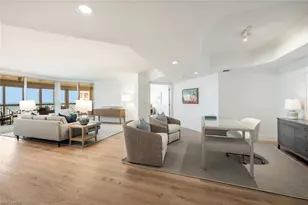 4021 Gulf Shore Blvd N, Naples, FL 34103 - Photo 12