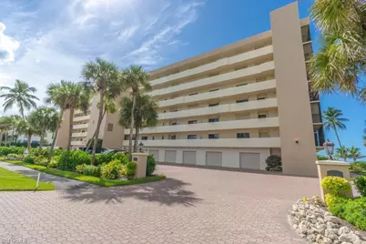 10475 Gulf Shore Dr #122, Naples, FL 34108 - Photo 6