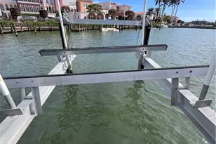 4090 Gulf Shore Blvd N, Naples, FL 34103 - Photo 6