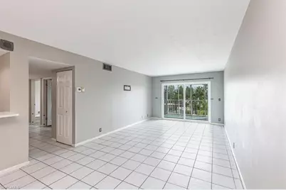 2885 Palm Beach Blvd #307, Fort Myers, FL 33916 - Photo 4