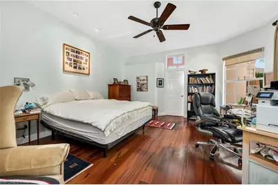 763 Glendevon Dr, Naples, FL 34105 - Photo 10