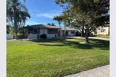 27126 Harbor Dr, Bonita Springs, FL 34135 - Photo 2