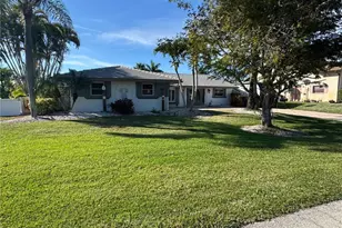 27126 Harbor Dr, Bonita Springs, FL 34135 - Photo 2