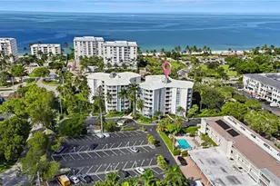 1300 Gulf Shore Blvd N, Naples, FL 34102 - Photo 24