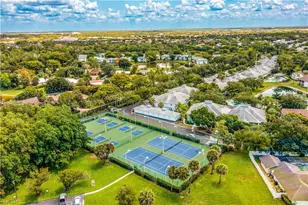 1350 Misty Pines Cir, Naples, FL 34105 - Photo 16