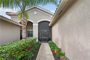 11989 Five Waters Cir, Fort Myers, FL 33913 - Photo 4