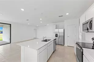 1002 Caloosa Breeze Dr, Labelle, FL 33935 - Photo 6