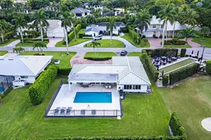 595 Wedge Dr, Naples, FL 34103 - Photo 4