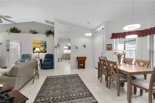 443 Dundee Ct, Naples, FL 34104 - Photo 14