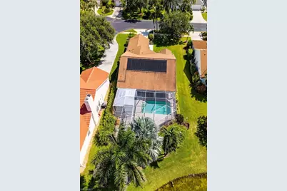 443 Dundee Ct, Naples, FL 34104 - Photo 12