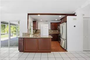 391 8th St SE, Naples, FL 34117 - Photo 14