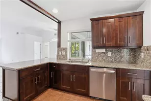 391 8th St SE, Naples, FL 34117 - Photo 16