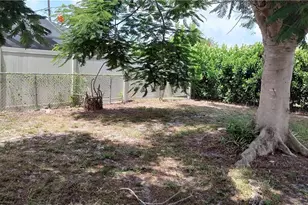 589 106th Ave N, Naples, FL 34108 - Photo 14