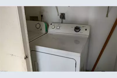 589 106th Ave N, Naples, FL 34108 - Photo 16