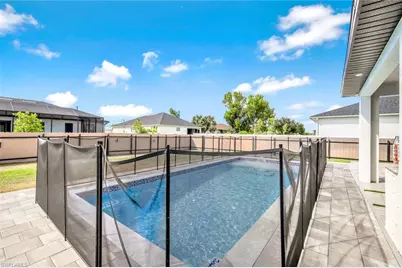 502 SW 25th Pl, Cape Coral, FL 33991 - Photo 10