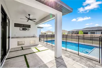 502 SW 25th Pl, Cape Coral, FL 33991 - Photo 6