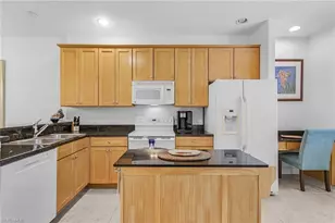 9118 Chula Vista St, Naples, FL 34113 - Photo 12