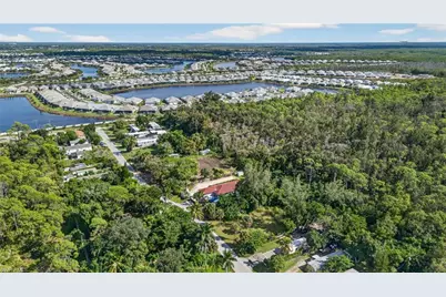 2650 Holly Ave, Naples, FL 34112 - Photo 18