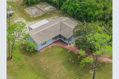 360 Desoto Blvd S, Naples, FL 34117 - Photo 24