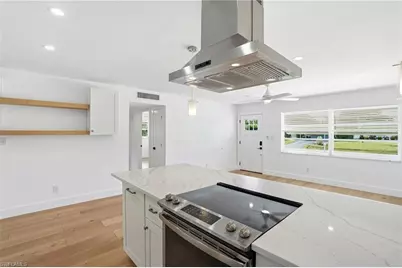 1205 Hilltop Dr, Naples, FL 34103 - Photo 16