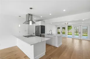 1205 Hilltop Dr, Naples, FL 34103 - Photo 6